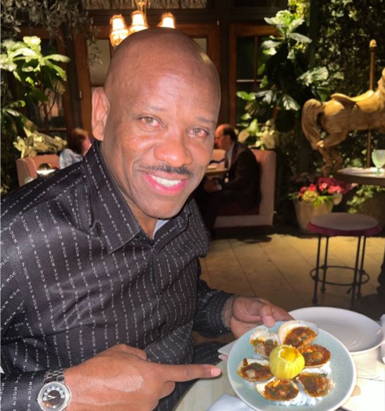 Mr. Tycoon at dinner